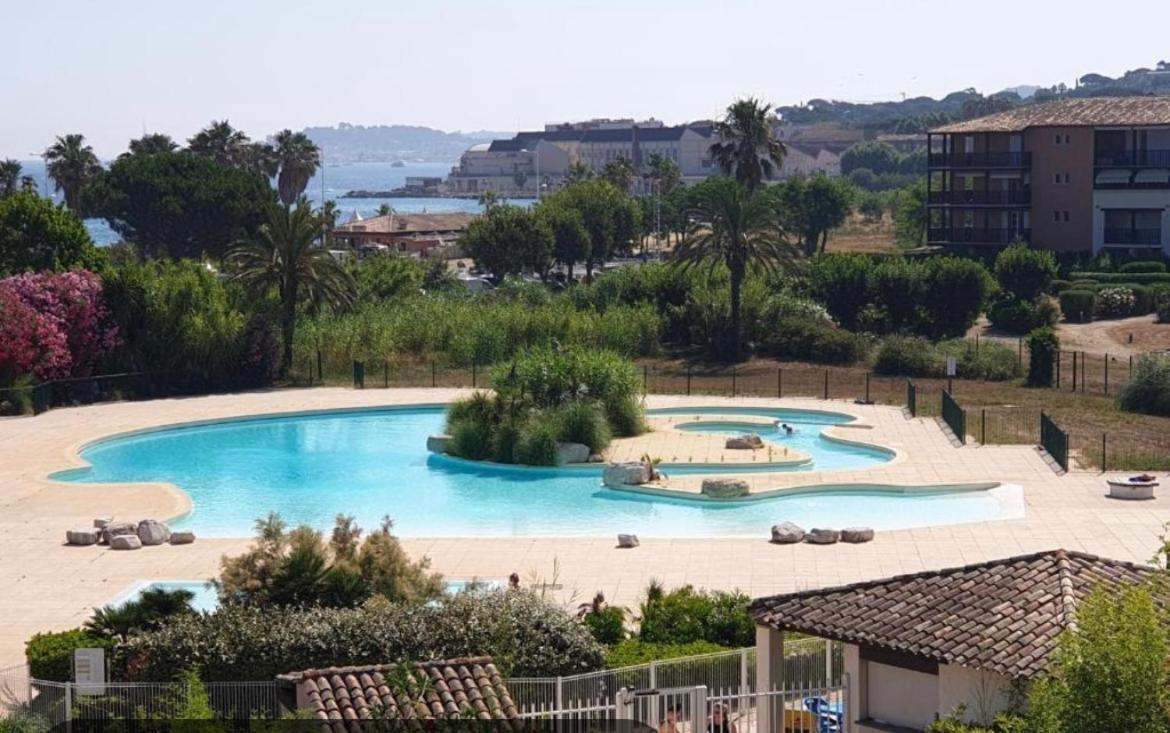 Proche St Tropez Refait A Neuf Bord De Plage Et Piscine Коголен Екстериор снимка