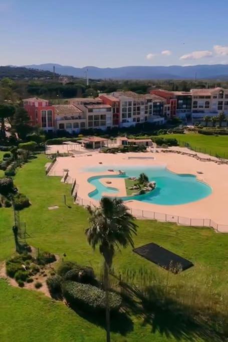 Proche St Tropez Refait A Neuf Bord De Plage Et Piscine Коголен Екстериор снимка
